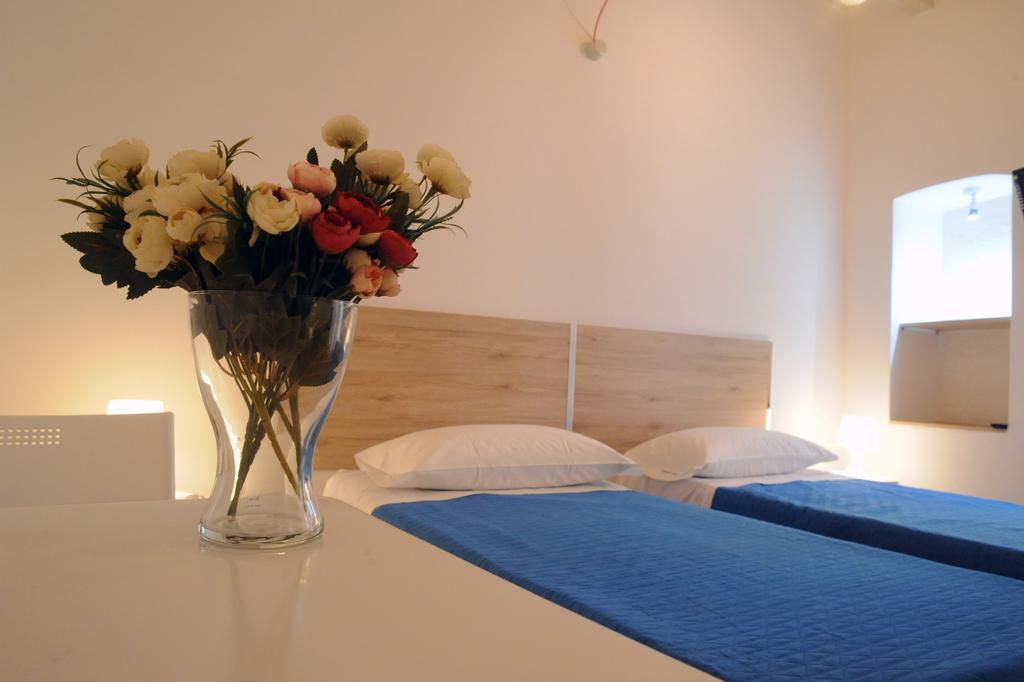 Arco Della Neve Guest House Бари Экстерьер фото